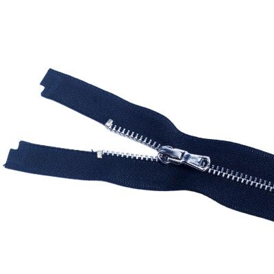 China The Auto Lock Zipper Manufacturer, Shinny Jacket Zipper The Silver Zipper ZM10006 for sale