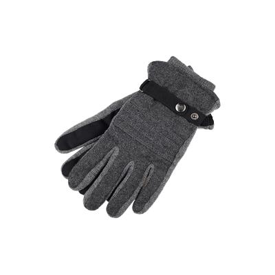 China Skin friendly; Keep Warm Competitive Price Factory Customized Skin Friendly Keep Warm Men Gloves With Fleece Lining For Skiing Sport for sale