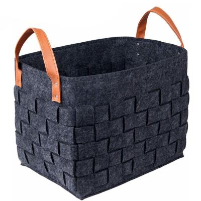 China Sustainable Large Size Hamper Handmade Woven Felt Laundry Storage Basket With PU Handle for sale