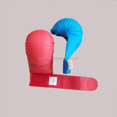 China Unisex HIGH QUALITY Karate Gloves HAND PROTECTOR Customize OEM WKF Approved KARATE HAND GLOVE for sale