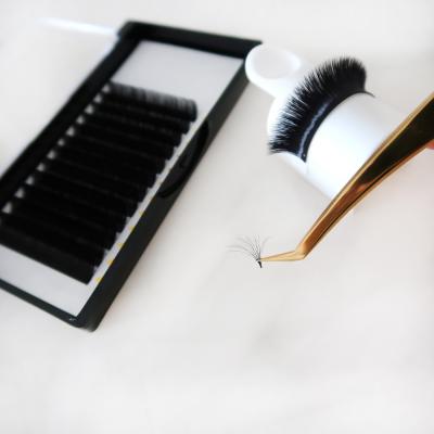 China Easy Cruelty Free Faux Mink Fan Lashes Extensions For Make Up Artist Lashes Technician Fan Lashes for sale