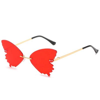 China New product unique personality sunglasses ladies butterfly fashion high-end sunglasses wholesale fashion sunglasses for sale