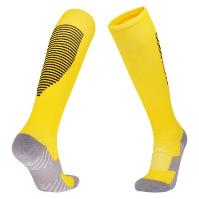 China Breathable Polyester Tube Color Matching Football Long Boots Knee Adult Breathable Sports Boots Compression Sports Socks for sale