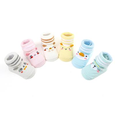 China Anti Slip 3D Anti Bacterial Cotton Newborn Wholesale Animal Baby Dolls Dress Quantity Summer OEM for sale