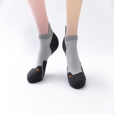 China Wholesale High Quality Cotton Breathable Printed Logo Custom Men Sport Kids Running Socks for sale