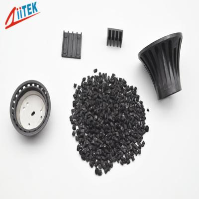 China Schwarze 5.0W-/M-TCP100-50-01A Nylonhitze, die thermischen leitfähigen Plastik 2.5~3.5kJ/m2 des Ingenieur-150℃ für LED sinkt, beleuchtet zu verkaufen