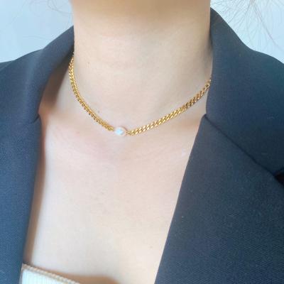 China TRENDY Titanium Steel Clavicle Chain Necklaces Single Trendy Simple Freshwater Pearl Pendant Necklace for sale