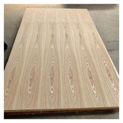 China Modern Outdoor Wooden Camphor Wood Finger Cuckoo Radiata Common Lumber Board Use For Concrete for sale