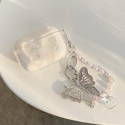 China 3D Cute Butterfly Shockproof Funda For Airpods Pro Case Soft Clear Earphone Cover For Air Pods 1 2 3 Case Pearl Pendant Chain for sale