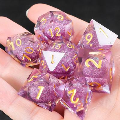 China Polyhedral Dice Set 7pcs DND Newcomers Liquid Dice With Liquid Core Glitter Dice For Tabletop RPG Game Dice for sale