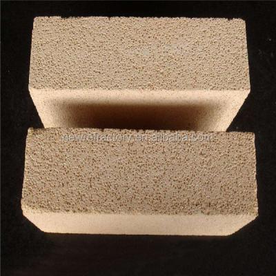 China 35-52% Al2O3 Content High Aluminum Poly Light Insulation Brick for Optimum Insulation for sale