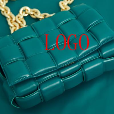 China Fashionable Wholesale Custom Logo High Quality Mens Designer Letter Brand Messenger Leather Bag for sale