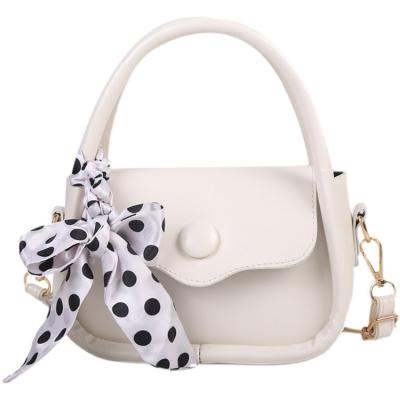 China Round Lady Bags One-Shoulder Messenger Bag 2021 New Fashionable PU Semicircle Female Bag for sale