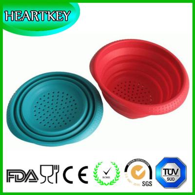 China Fruit Portable Silicone Perforated Collapsible Travel Bowl for sale