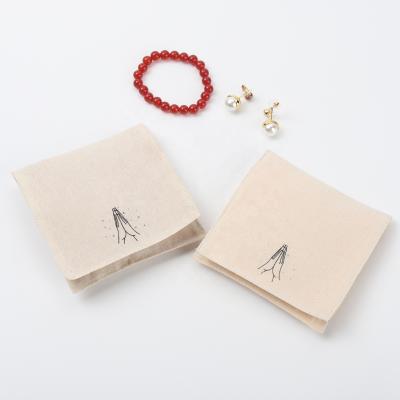 China Small Suede Envelope Jewelry Gift Packaging Bag Muslin Envelope Bracelet Necklace Jewelry Pouch for sale