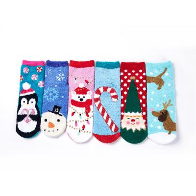 China QUICK DRY Custom Women's Fluffy Slipper Boots Christmas Cute Cartoon Animal Winter Non Slip Fluffy Socks Women for sale