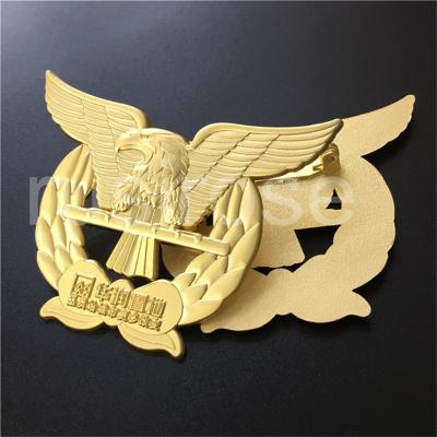 China Golden Eagle Badge, Cutout Eagle Flying Badge Customized, Eagle LOGO Badge Brooch Custom for sale