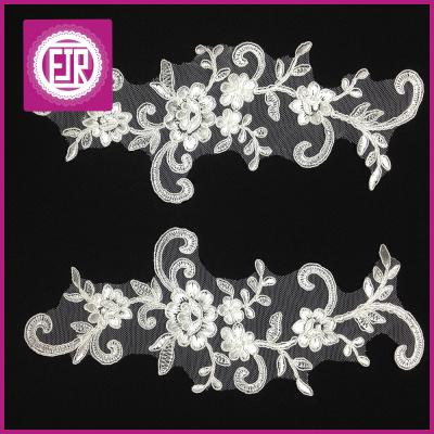 China Sustainable Hot Selling Bridal Lace Applique, Bridal Lace Patch, Mesh Embroidered Lace Applique for sale