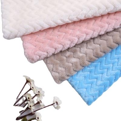 China Anti Static Anti Static Knitted One Side Cut Line Embossing Cheap 100% Polyester Flannel Fabric for sale