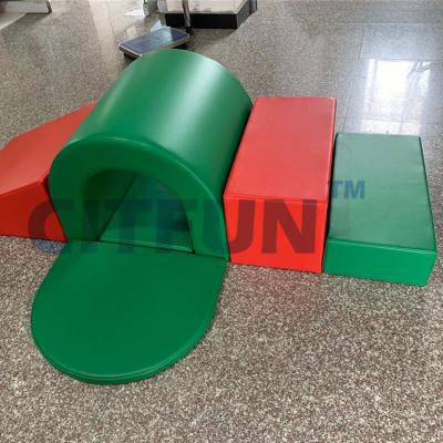 China Soft Playground Toddler Gym Equipment Foam Climb Combo Slide and Tunnel RT-017A for sale