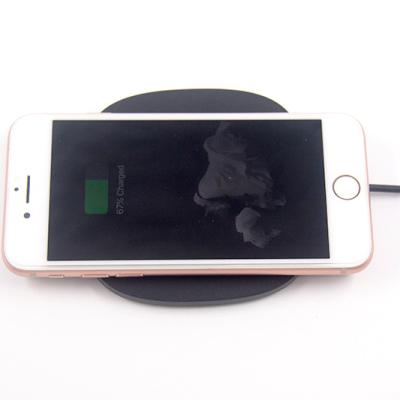 China Custom PHONE Amazon Amazon Hot Sale USB OEM Qi Bottom Wireless Charger For All Mobile Phone for sale