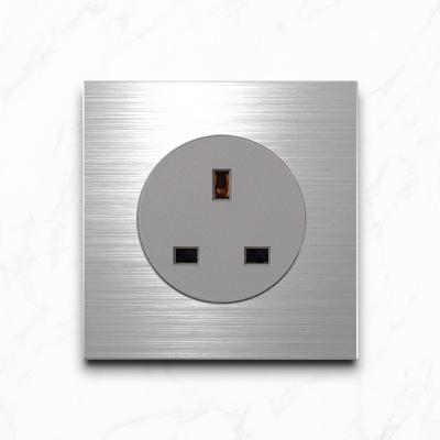 China Hot Selling High Quality Brushed Light Silver 16A 250V R-U Electrical Outlet Aluminum Alloy Luxury Metal Boutique YINKA Easy Installation YINKA for sale