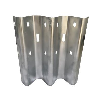 China Roadway Safety Road Safety Three Waves Guardrail Plate Galvanized Steel Thire Beam Road Guardrail for sale