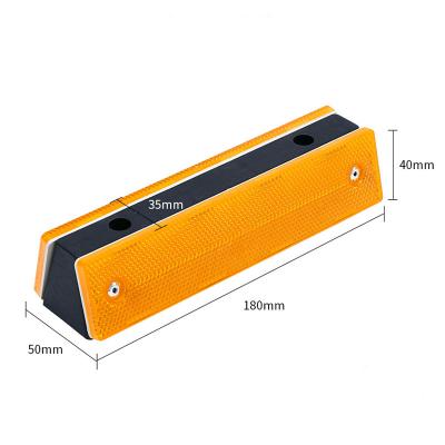 China Easily Assembled Cheap Road Guardrail Mounted Marking Reflectors For Road Safety for sale