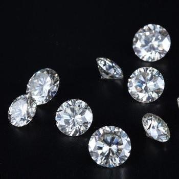 Cina Gemma sciolta genuina del bianco sporco di Moissanite 1Ct 6.5Mm del taglio brillante rotondo in vendita