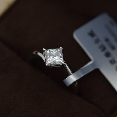 중국 다이아몬드 Moissanite 합성 보석, 2.68g 금 무게 Moissanite 결혼 반지 판매용