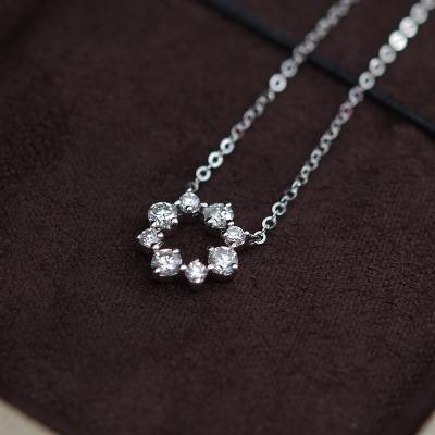 China De Juwelen van 1,48 Grammoissanite, de Halsband van Moissanite van het 0,08 Karaatwitgoud Te koop