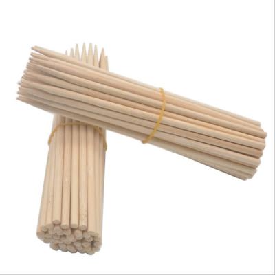 China Wholesale Customized heat resistance different size bamboo skewer BBQ skewers round bamboo sticks for sale