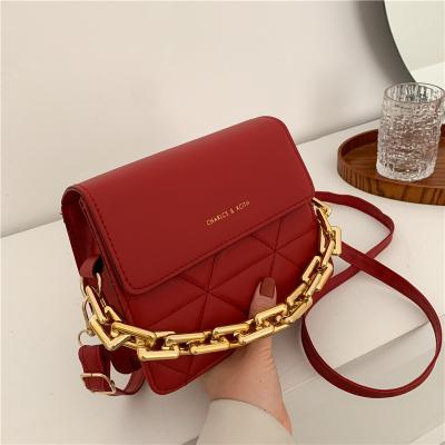 China Cheap Genuine Leather Fashion Logo Single Shoulder Handbag Custom Made Fashoion Handbags Chain for sale