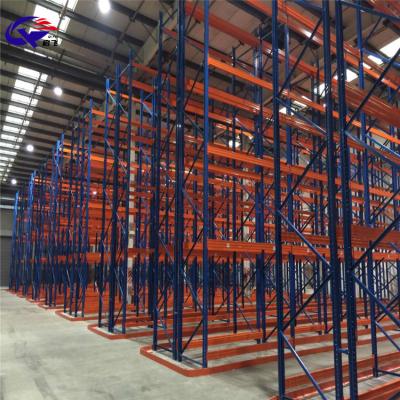 China Logistic Centers Heavy Duty Narrow Aisle Pallet Racking Store Up To 2000kg Per Pallet for sale