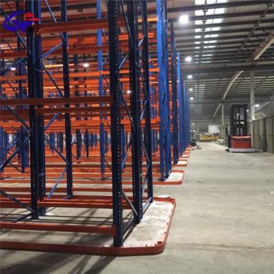 China Heavy Duty Dismountable Narrow Aisle Racking System With 800-2000kg Capacity for sale