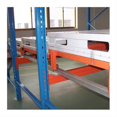 China Galvanized Heavy Duty Push Back Pallet Racking System for Warehouse Storage Structure en venta