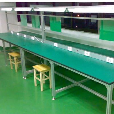 中国 150kg Load Capacity Customized Worktable for Modern Industrial Garage Metal Workbench 販売のため