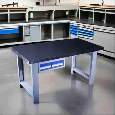 中国 High School University Laboratory Tables With Closed Open Design And Powder Coating 販売のため