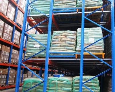 China Steel Warehouse Storage Push Back Pallet Racking System Development Type en venta