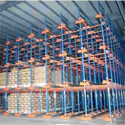 中国 Warehouse Storage Optimization Using QF-Shuttle Racking System And Q235 Raw Material 販売のため