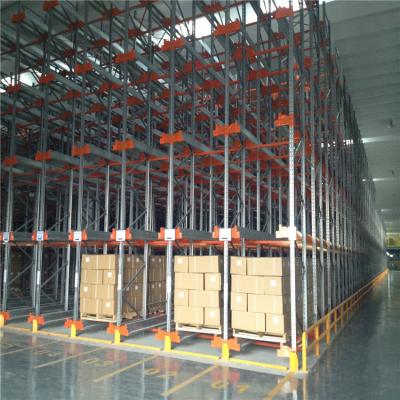 中国 Heavy Duty 1000-1500kg Pallet Radio Shuttle Racking System For High Capacity Storage 販売のため