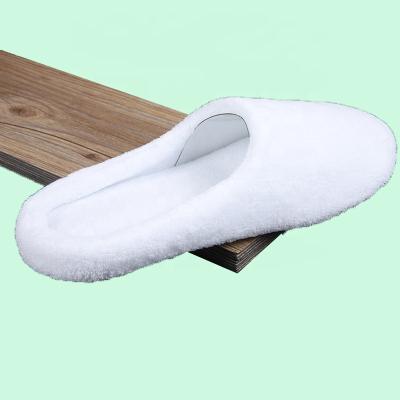 China Lightweight Comfortable Coral Fleece Slipper Warm Hotel Slipper Home Slipper For Wedding Ceremony for sale