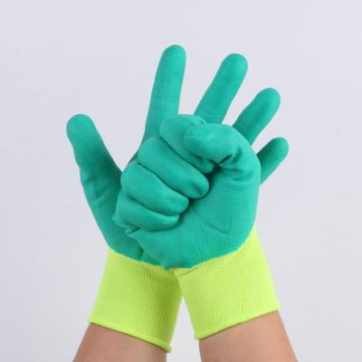 China Wholesale Light Slip Rubber Gloves Insurance Non-slip Wear Breathable Hanging Latex Non Dipped Gloves for sale