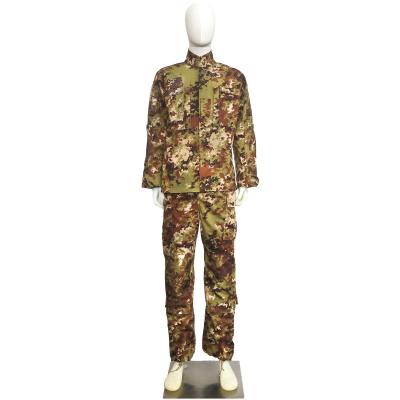 China Traje de uniforme militar italiano de camuflaje táctico contra el infrarrojo. en venta