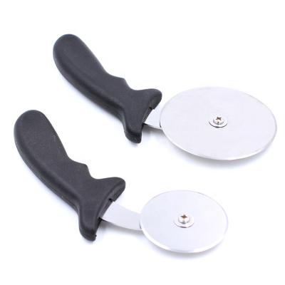 China Sustainable Stainless Steel Round Pizza Cutter Knife From China Manufacturer for sale