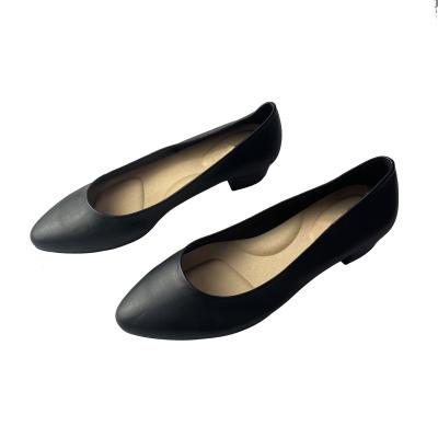 China Height Increasing 3CM Female Low Heel Shoes Black Color Leather Trim Chunky Low Heel Women PU Office Shoes Single Shoes For Women for sale