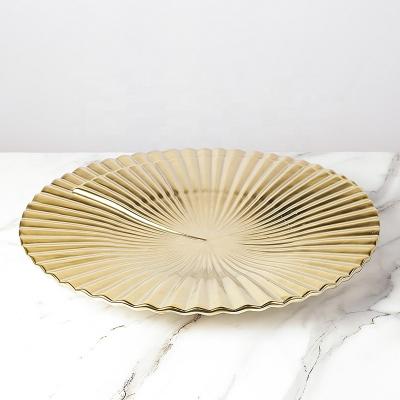 China New Modern Chinese Light Golden Luxury Chinese Light Fan New Leaf Shaped Ceramic Fruit Tray Ornaments Soft Decorations For Home Model Room for sale