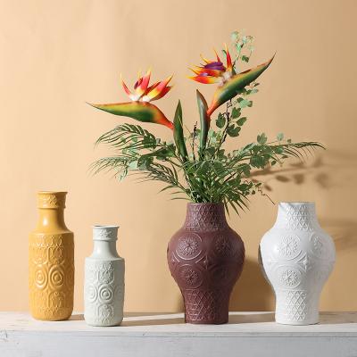 China High quality modern nordic mediterranean style embossed ceramic vase in vase for sale