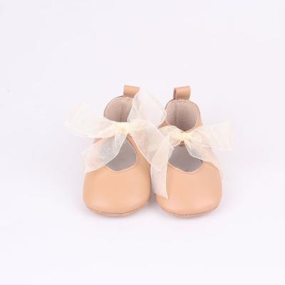 China New Design Light Fringe Bow Baby Shoes Genuine Leather Wholesale Baby Shoes Elegant Baby Shoes for sale