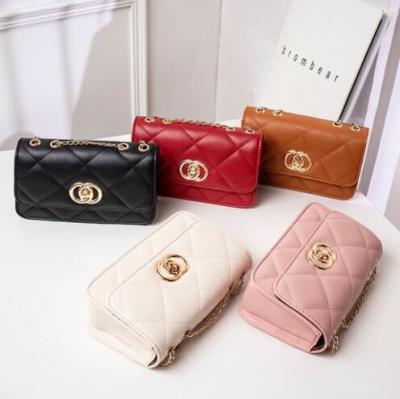 China 1:1GG5A Motion Detection Leather Lock Chain Bag Fashion Trend Small Square Messenger Bag for sale